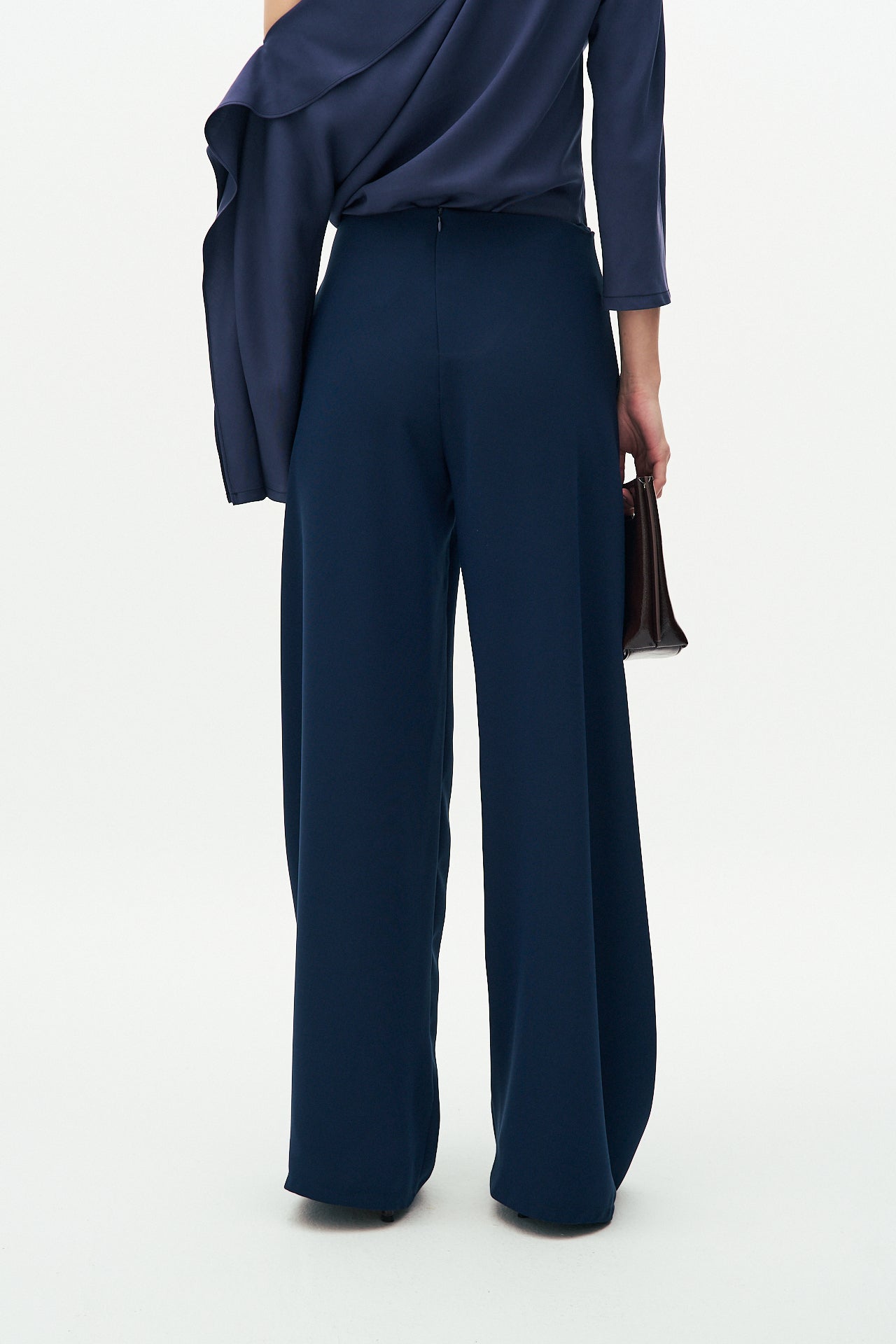 Crepe knot trousers