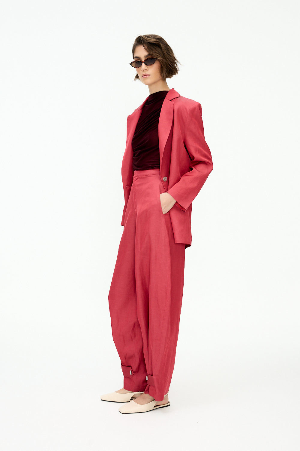 Strawberry red balloon trousers
