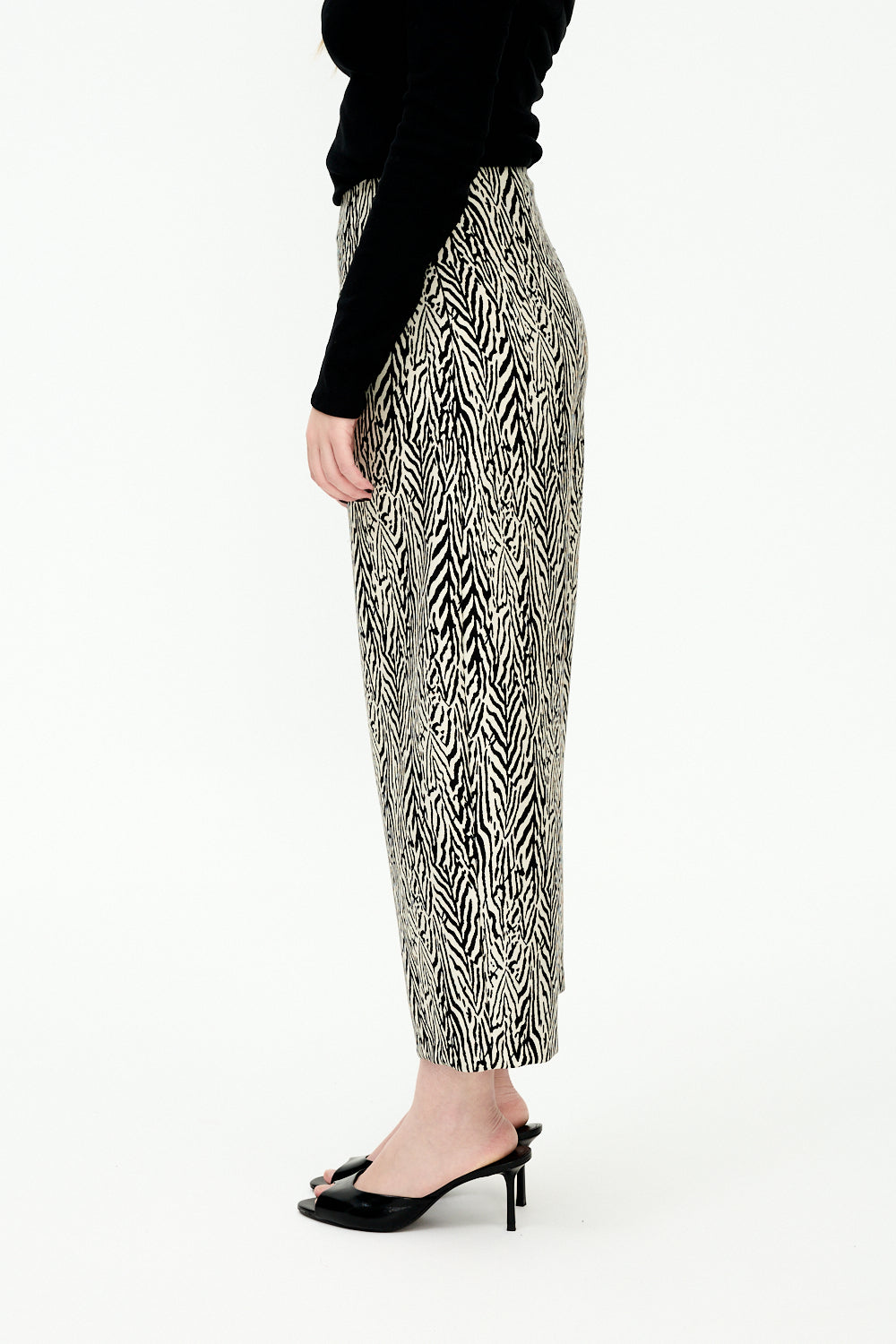 Zebra barrel fit pants